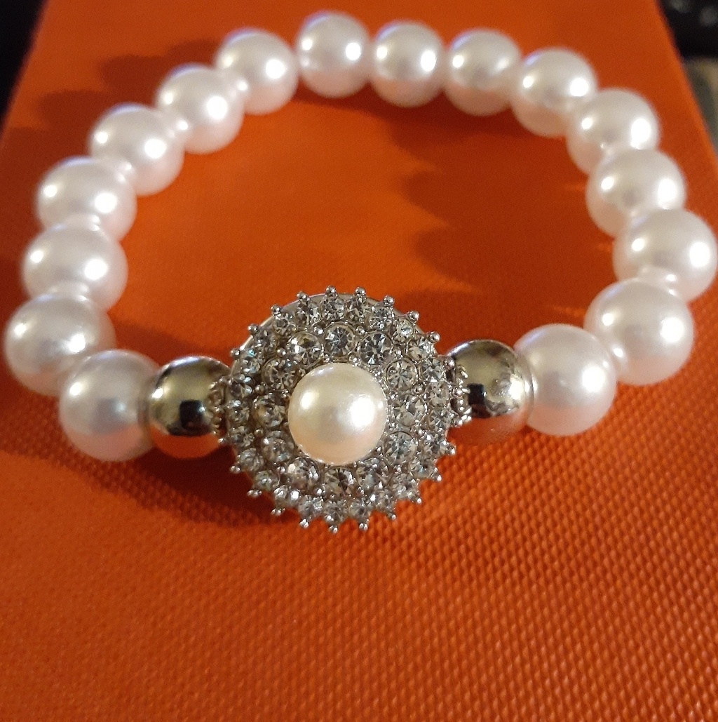 Elegant Pearl Rhinestonesnap Button Bracelet